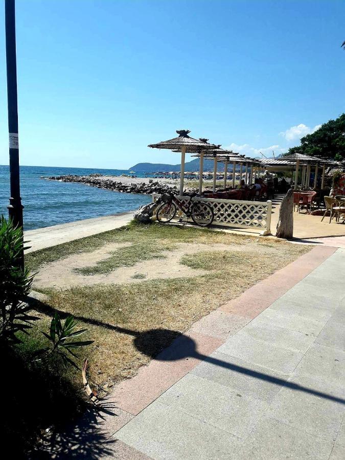 Апартаменты Ирина М Bar Exterior foto